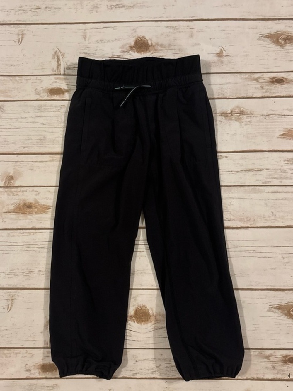 Lululemon Ivivva Girls Black Joggers Size 7 Girls